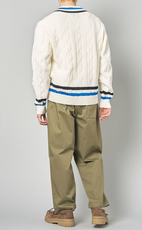 チルデンVネックプルオーバーニット