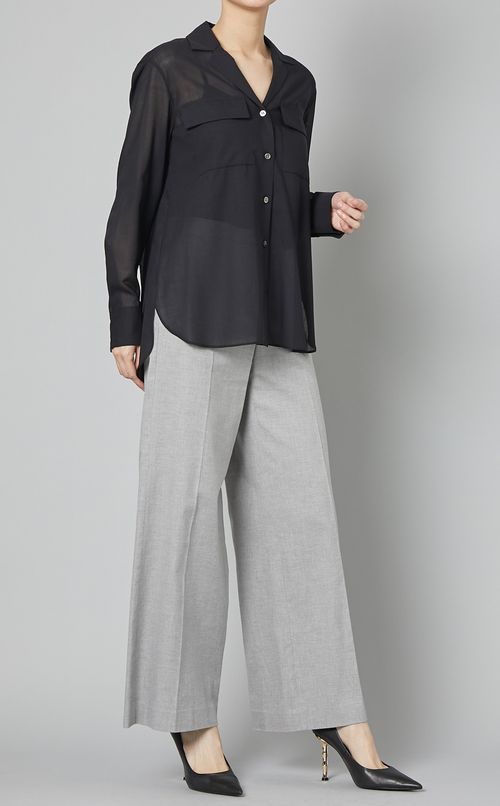 ストレッチストレートパンツ