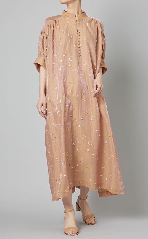 エンブロイダリーギャザーワンピース