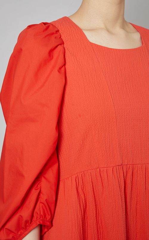 パフスリーブギャザーワンピース