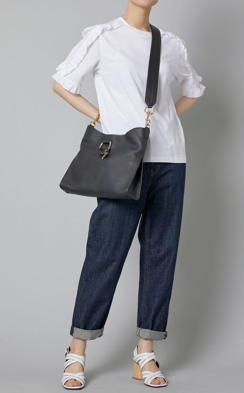 JOANソフトレザーショルダーバッグ