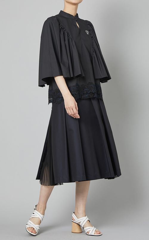 ギャザーフレアスリーブブラウス