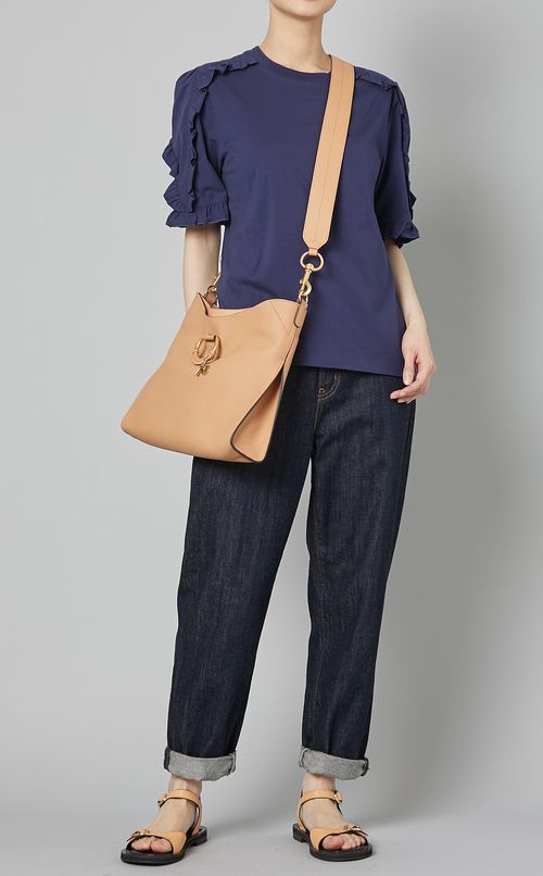 JOANソフトレザーショルダーバッグ