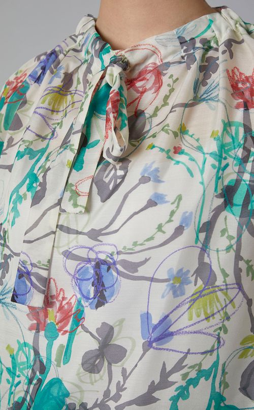 フラワープリントボウタイギャザーブラウス