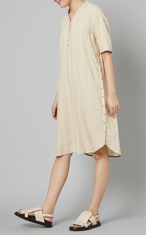 パールボタンVネックストライプドレス