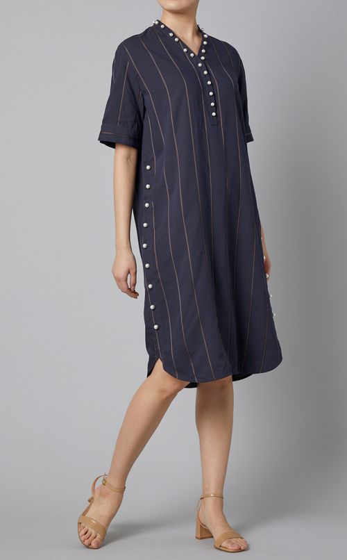 パールボタンVネックストライプドレス