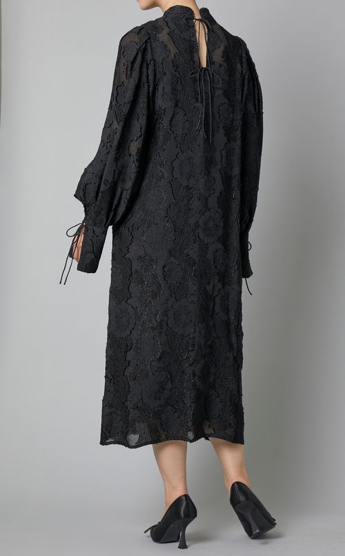 フラワージャガードシアーワンピース