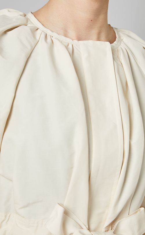 ギャザーペプラムブルゾン