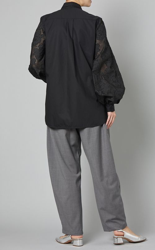 フラワージャガードスリーブブラウス