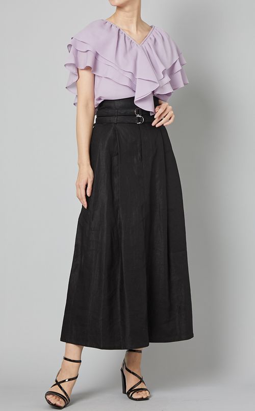 フリルカラーブラウス