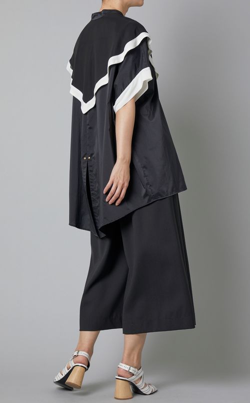 エンブロイダリーバイカラーブラウス