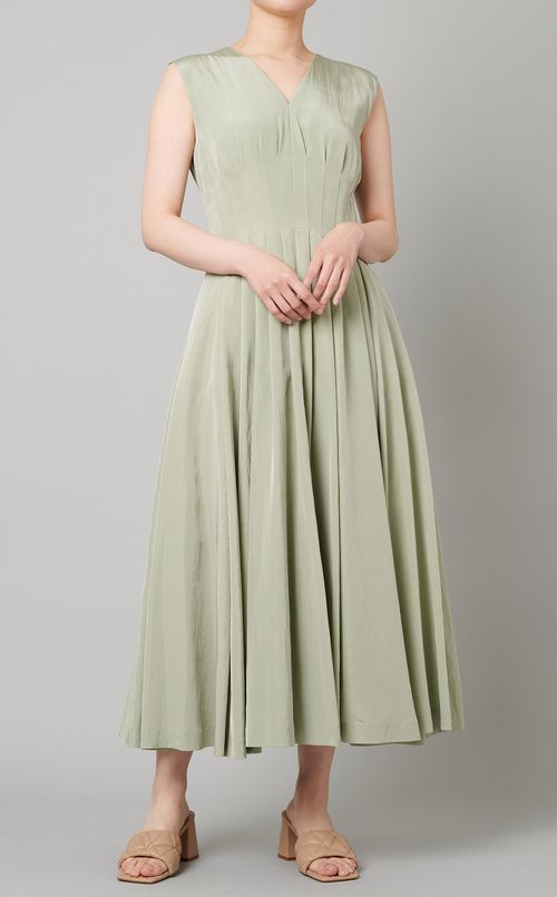 タックシェイプVネックドレス