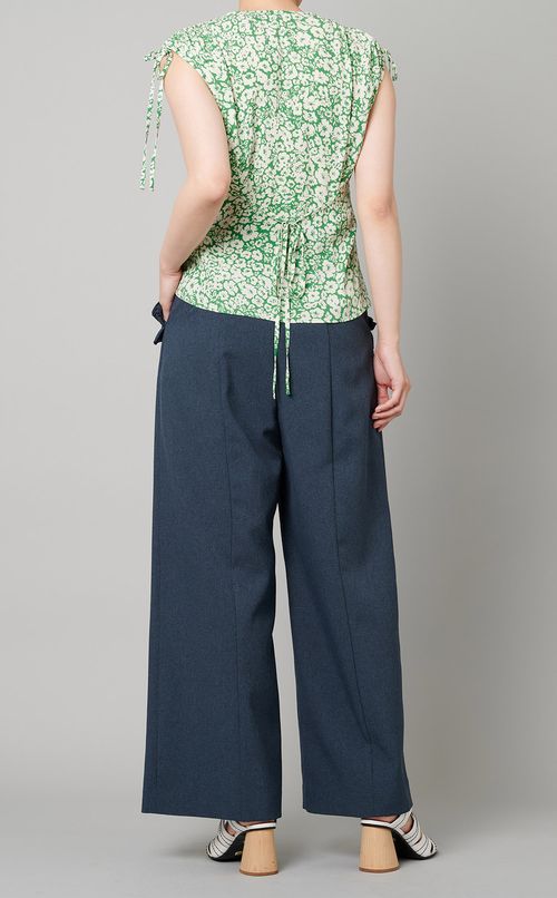 フラワープリントギャザーブラウス