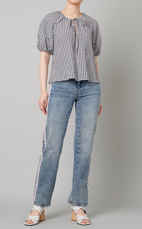 デイジーエンブロイダリーデニム