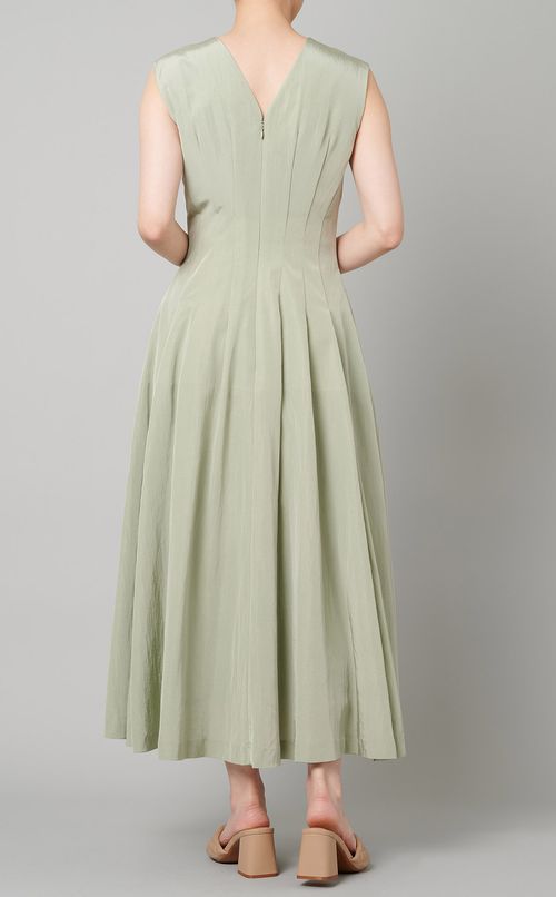 タックシェイプVネックドレス