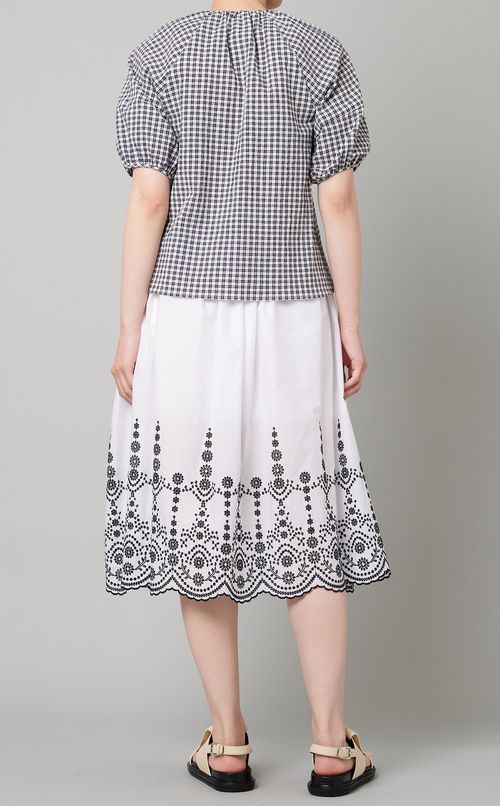 シアサッカーパフスリーブブラウス