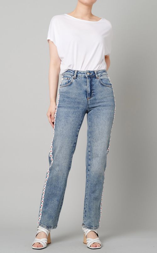 デイジーエンブロイダリーデニム