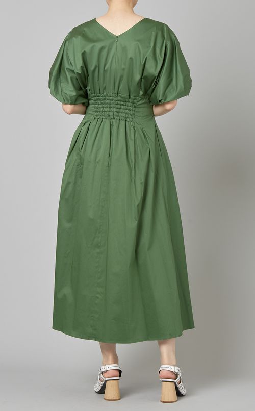 Vネックウエストタックワンピース