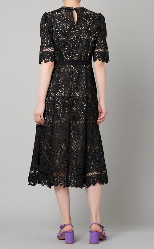 フラワーレースワンピース