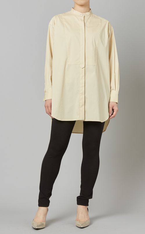 パールボタンスタンドカラーシャツ