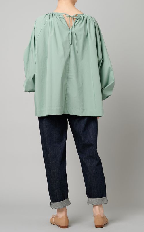 パフスリーブギャザーブラウス