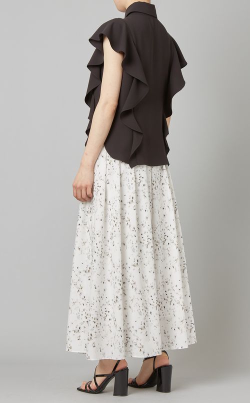 ラッフルブラウス