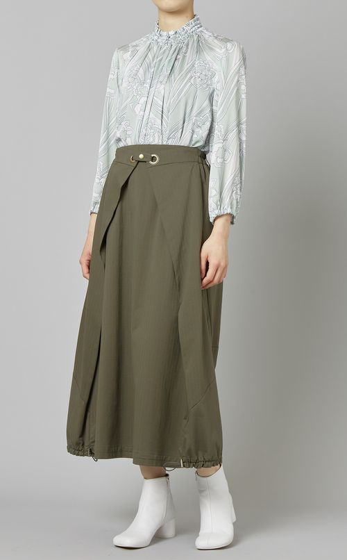 裾ギャザーベルト付フレアスカート