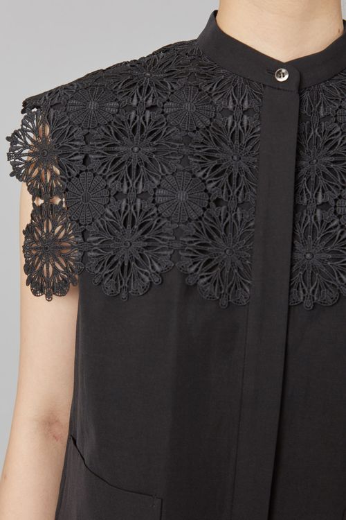 フラワーレースヨークブラウス