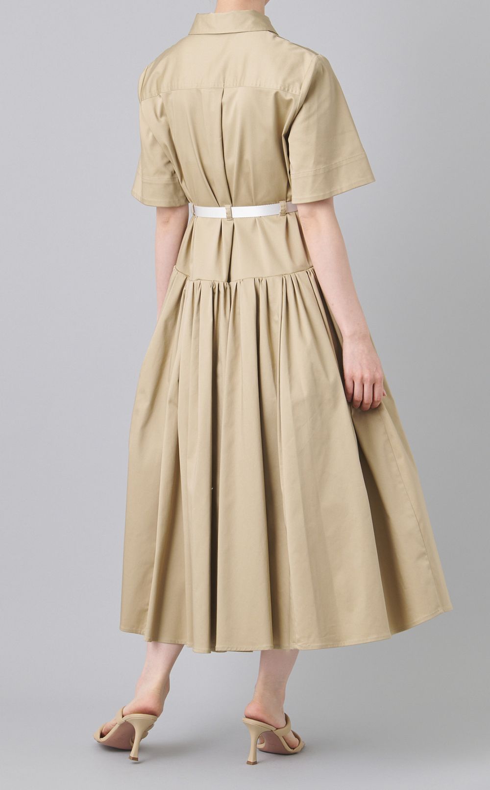 ベルト付きワンピース