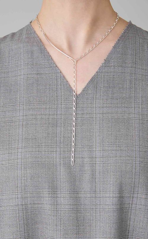 フックチェーンラリエットネックレス