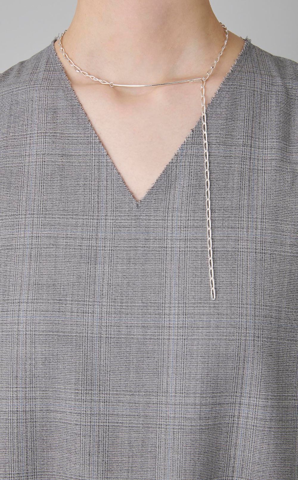 フックチェーンラリエットネックレス