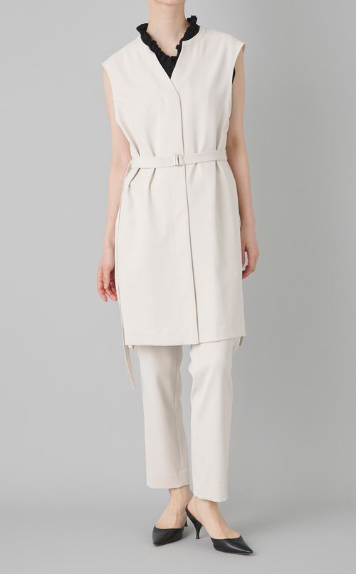 ノーカラーミドルジレ