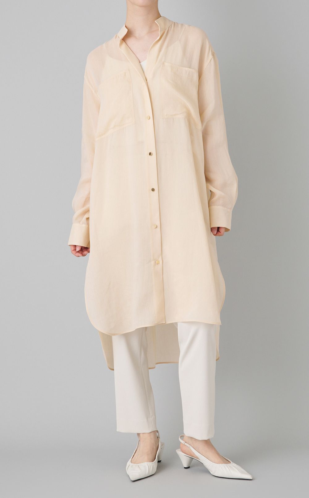 テーパードシルエットパンツ