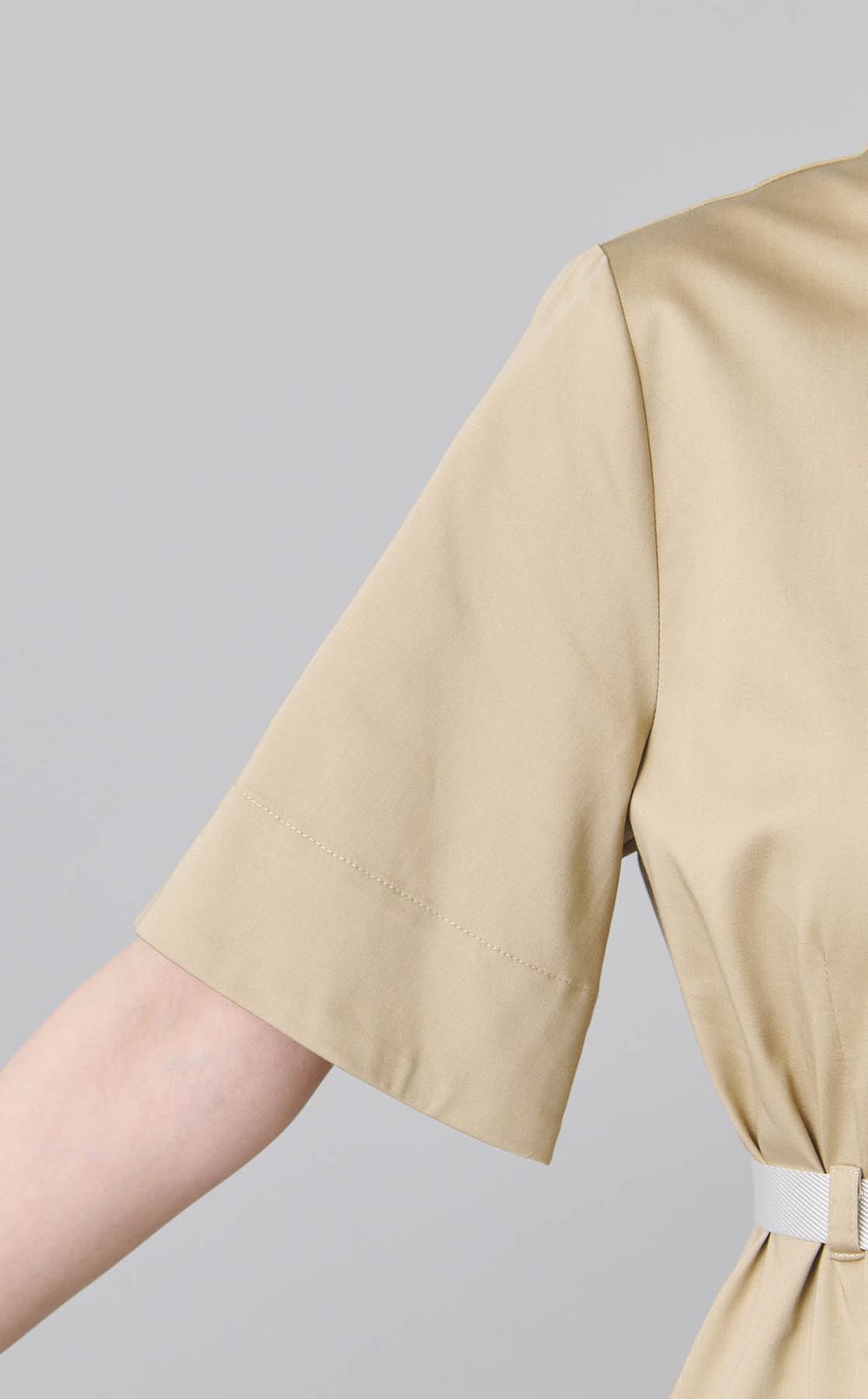 ベルト付きワンピース