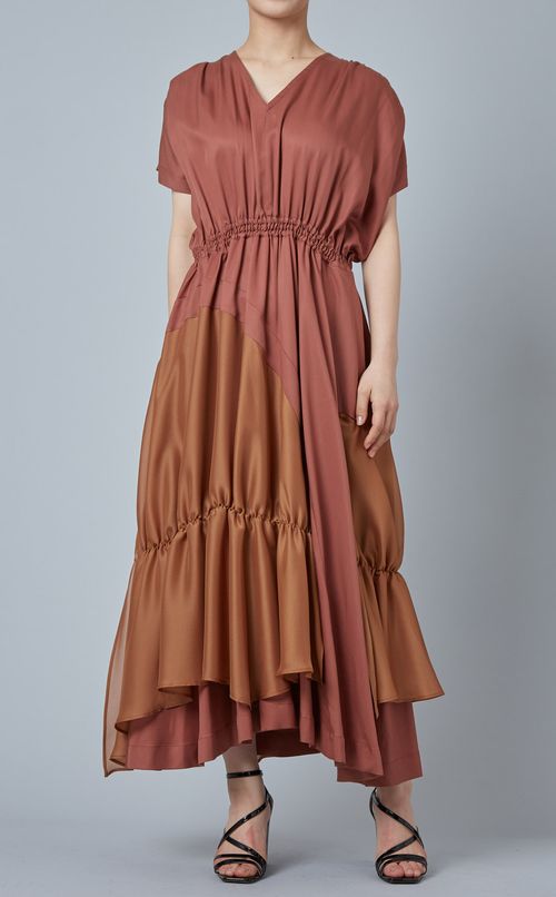 アシンメトリーギャザーワンピース