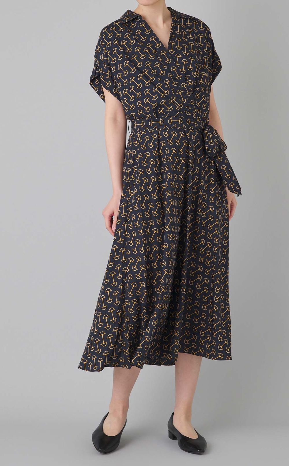 プリントベルテッドクレープドレス