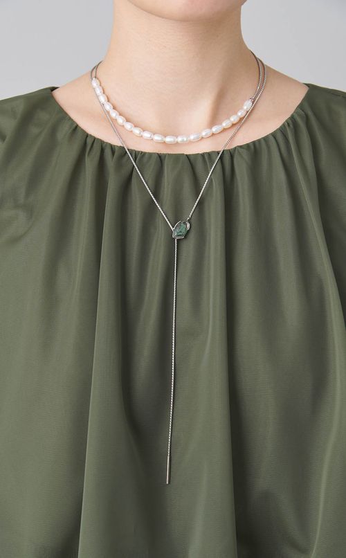 パールカボションラリエット