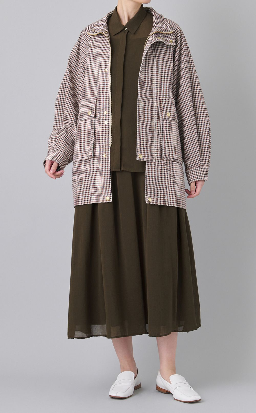 ボリュームスリーブシアーブラウス