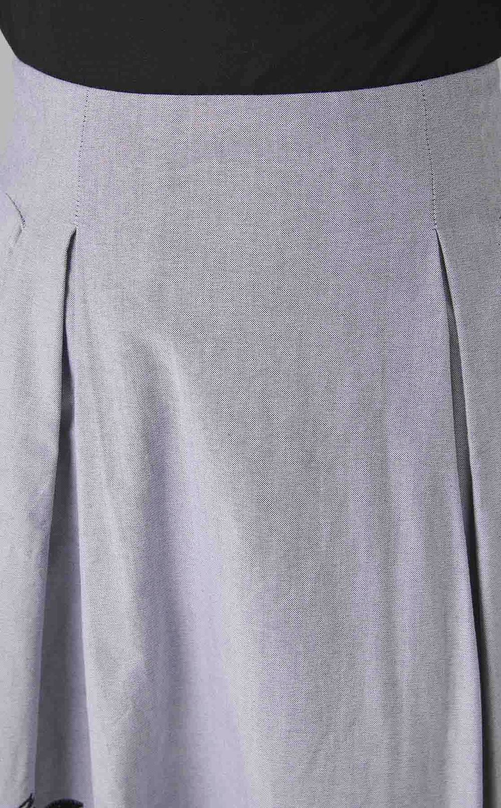 エンブロイダリーフレアスカート