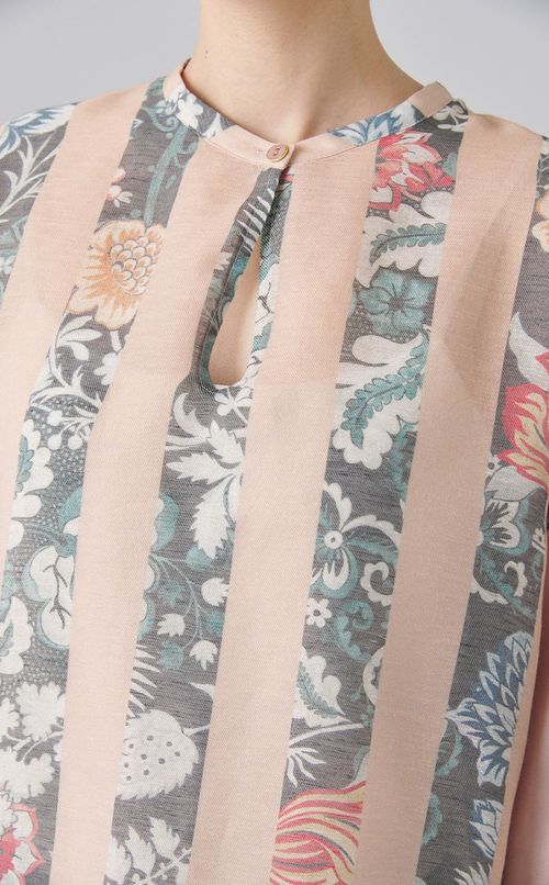 フラワープリントストライプブラウス