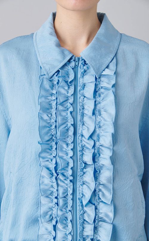 フリルフロントライトジップブルゾン