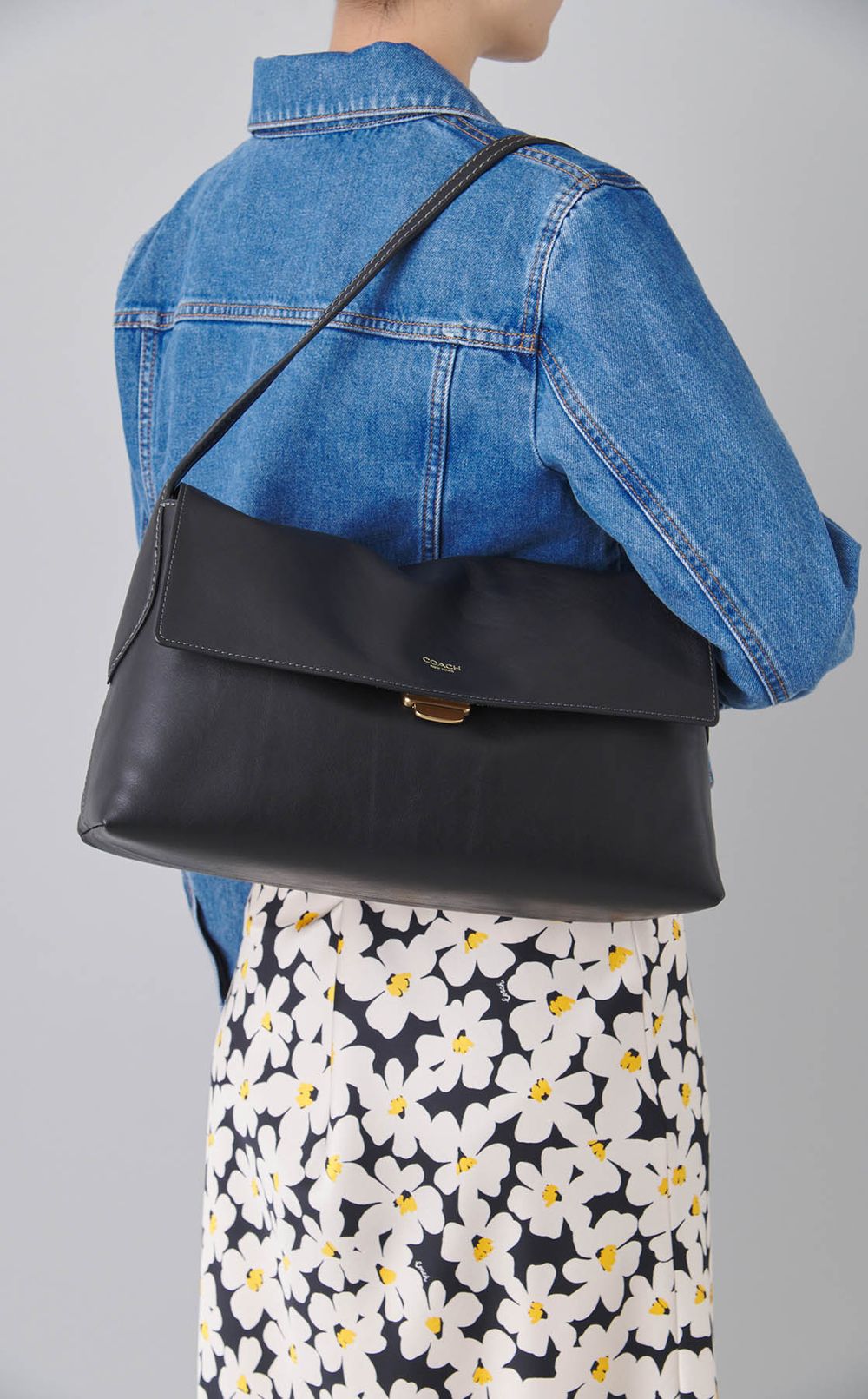 チェルシーレザーショルダーバッグ