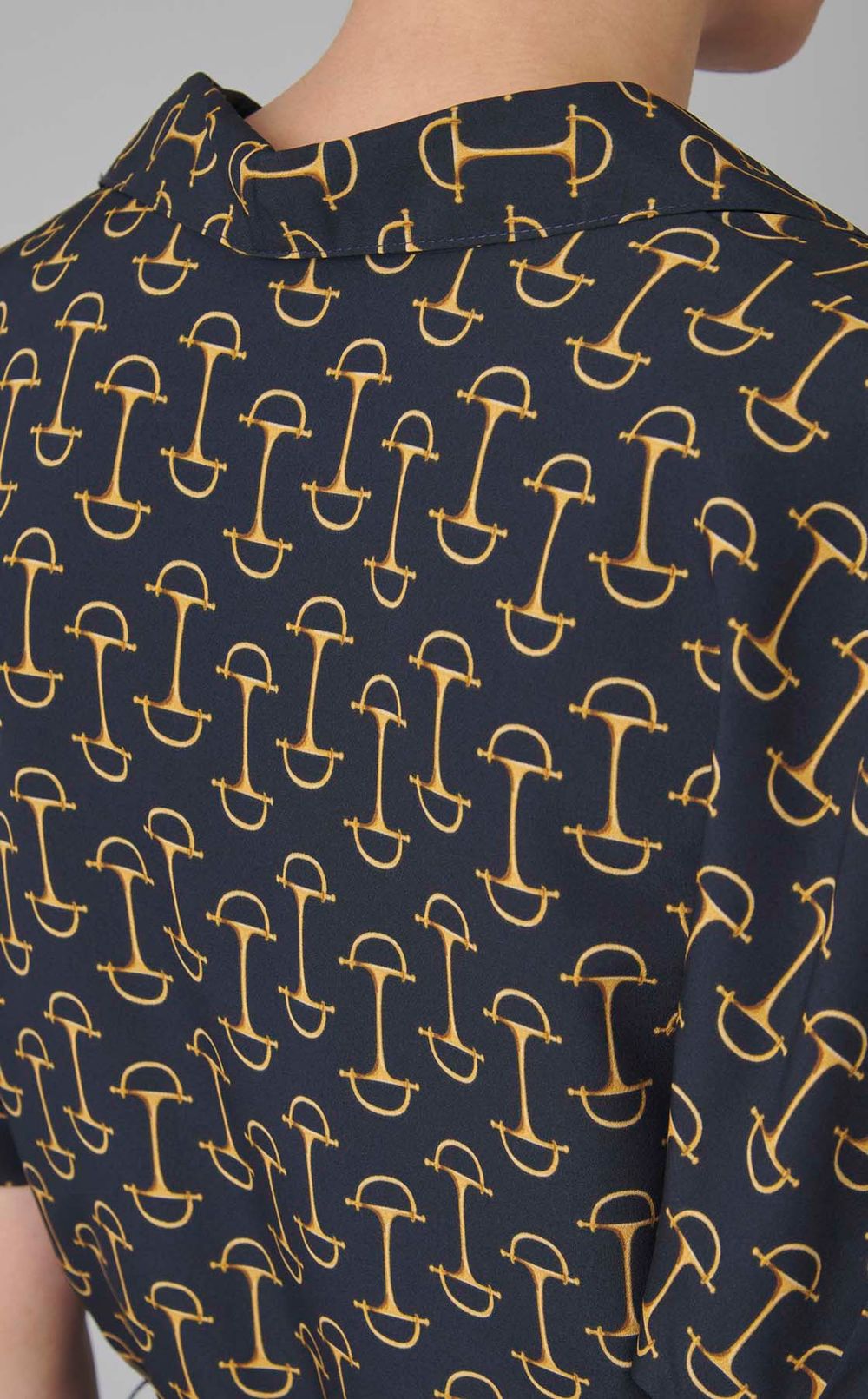 プリントベルテッドクレープドレス