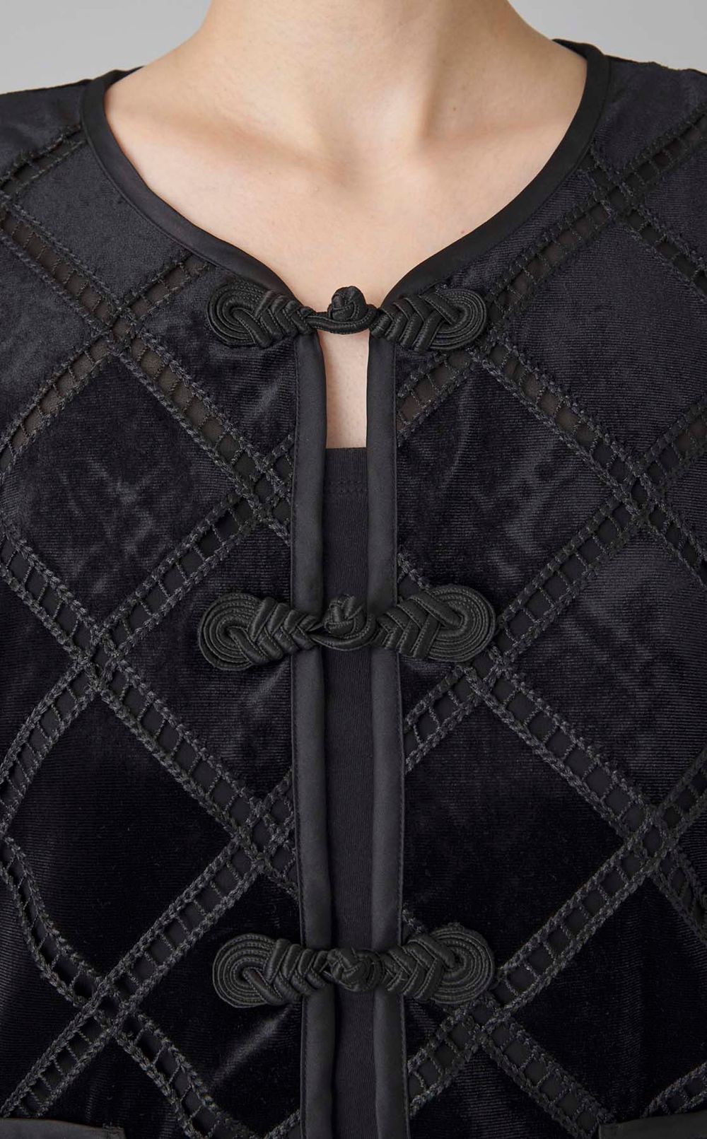 ベロア調ノーカラーブルゾン