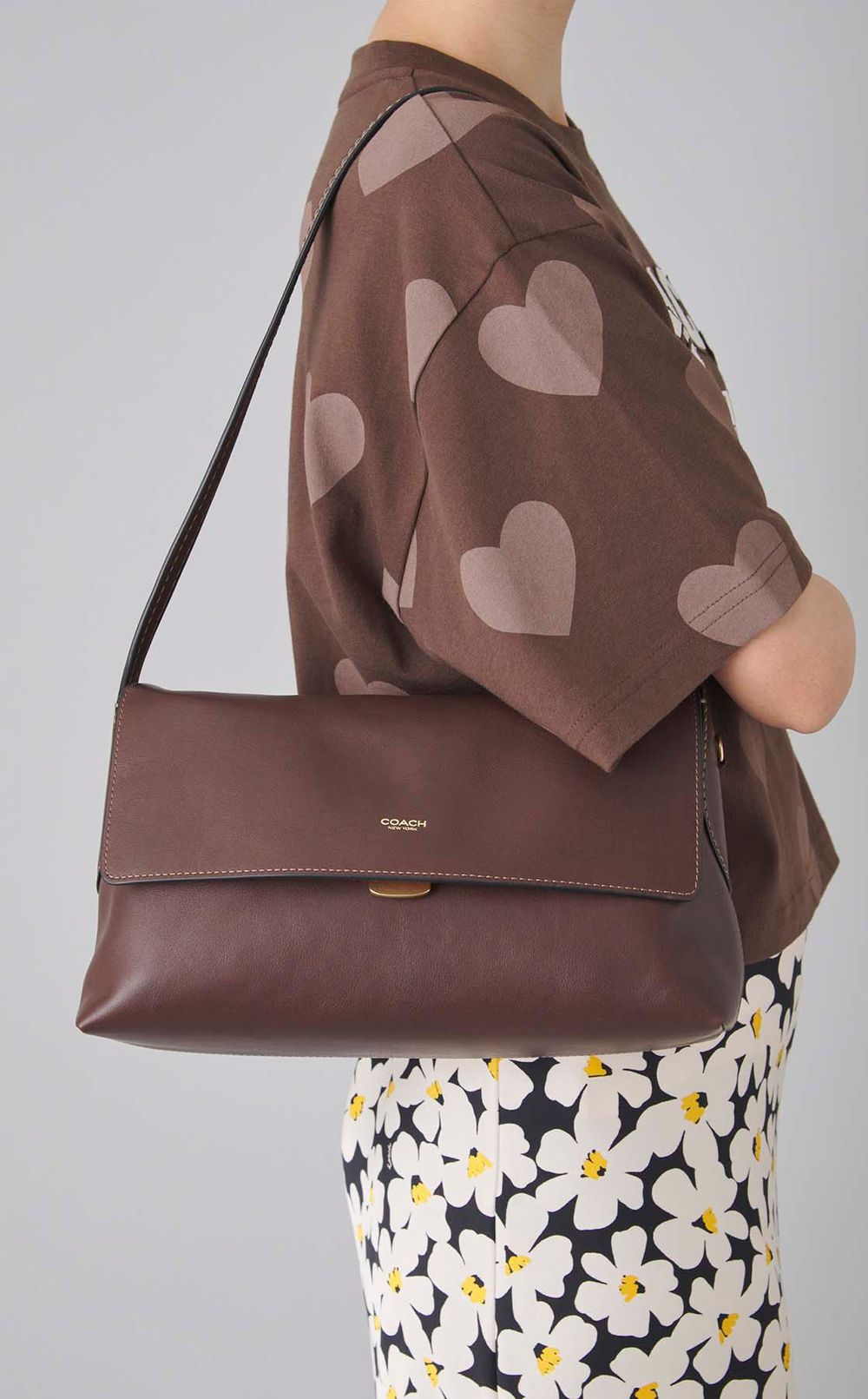 チェルシーレザーミディショルダーバッグ