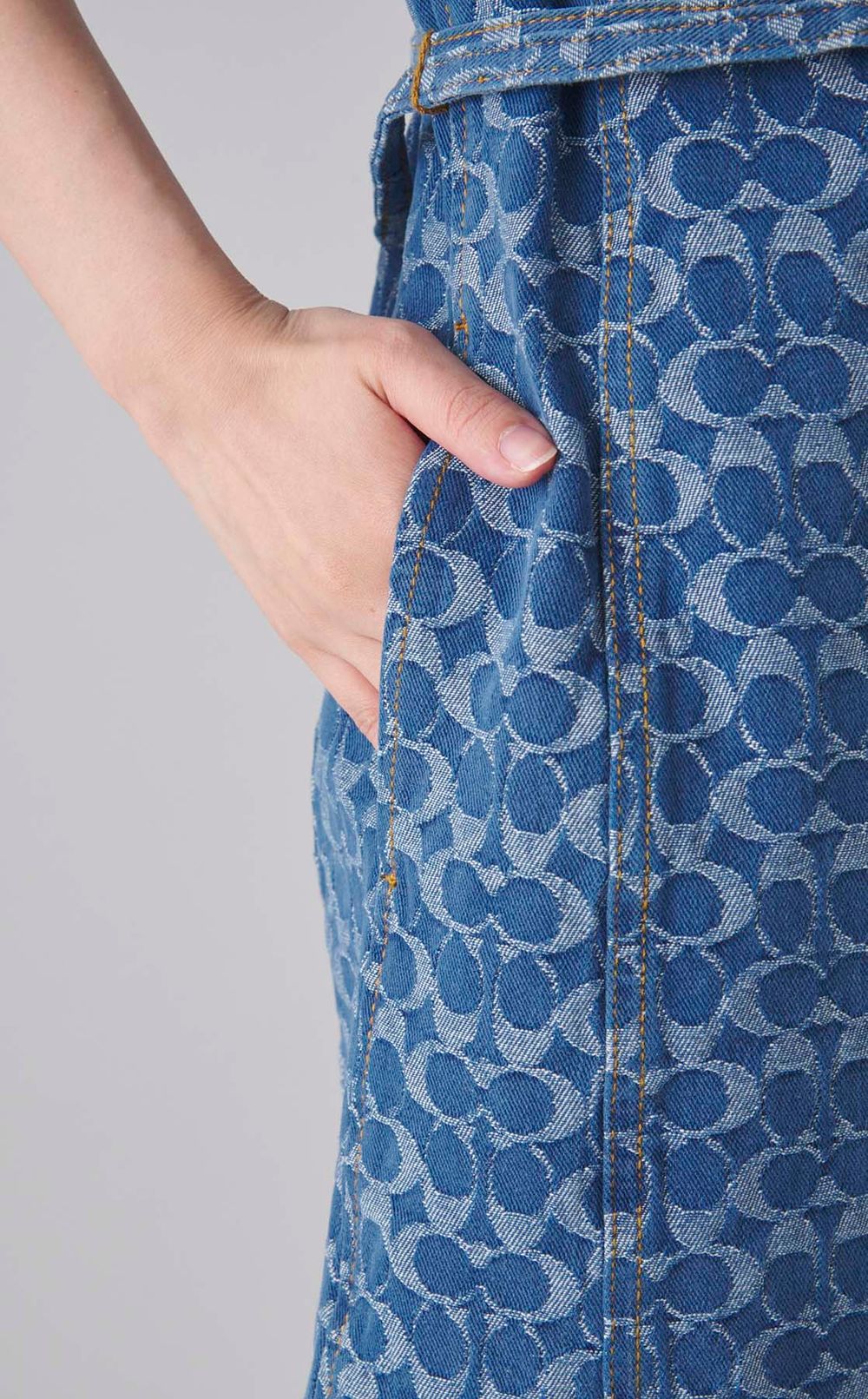 モノグラムデニムワンピース