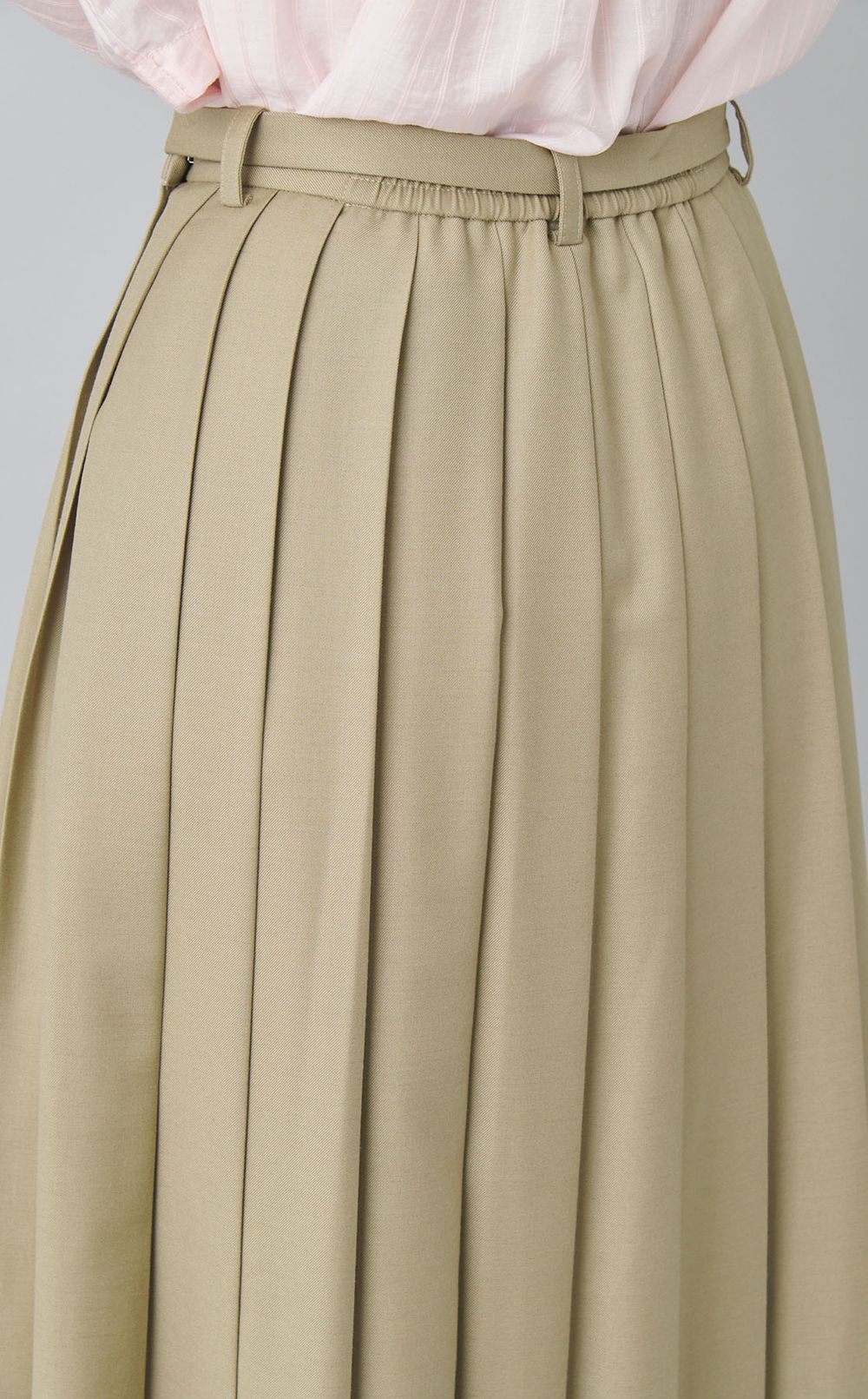 ベルト付スリットプリーツスカート