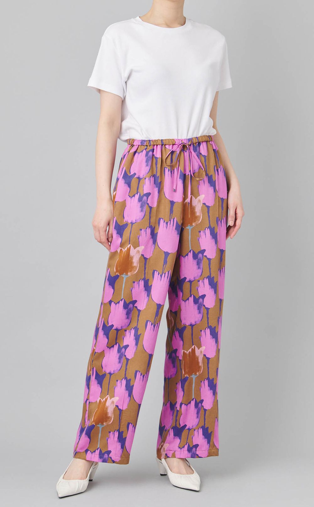 フラワープリントピンタックパンツ