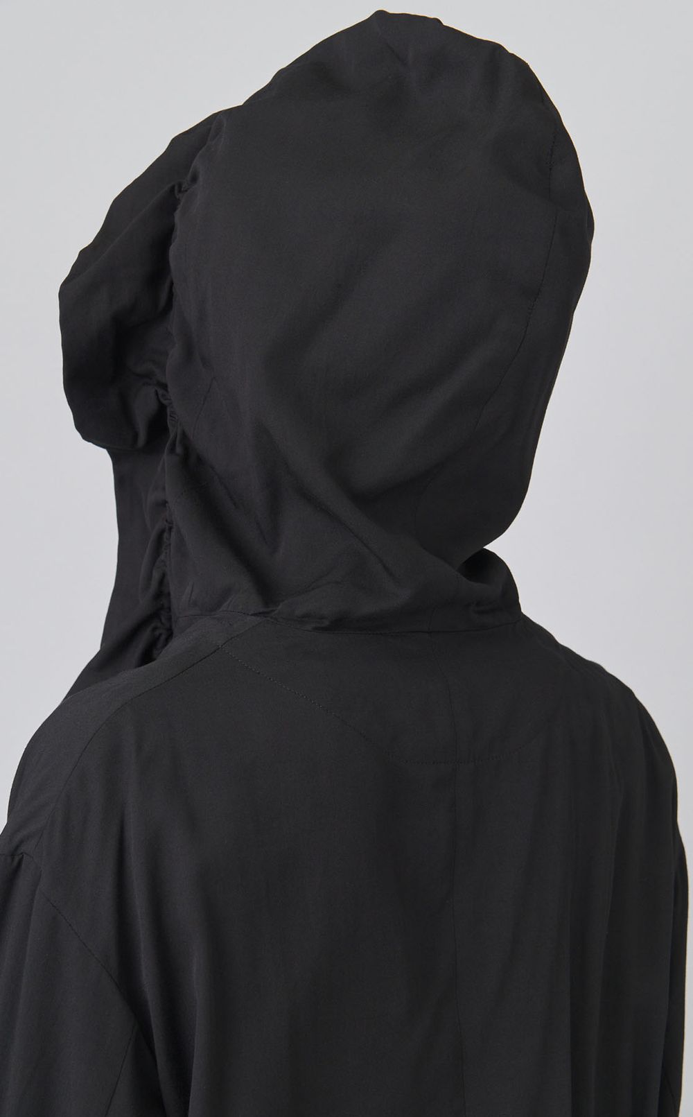 ギャザーフリルフーディブルゾン