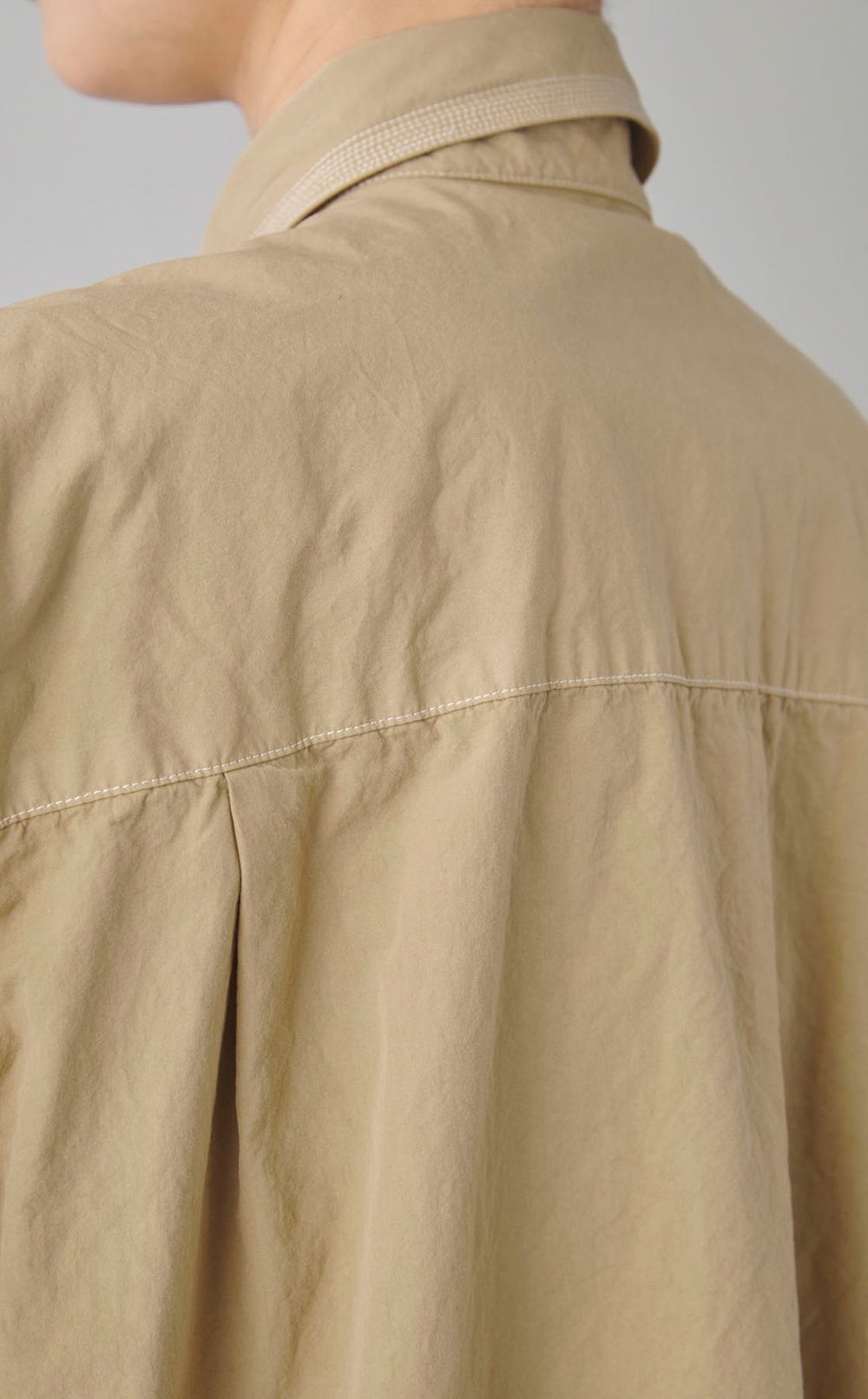 フリルクロップドシャツ